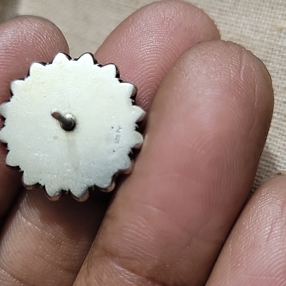 GUCCI FLOWER PIN 925 STERLING AUTHENTIC  BOX BAG EUC - Picture 4 of 8